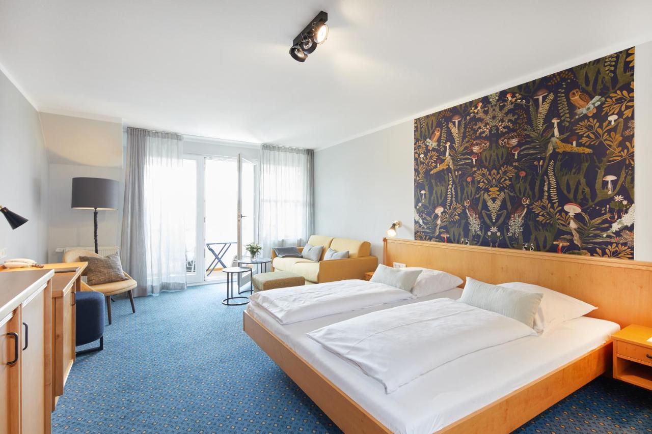 Hotel Sonneck Knüllwald Extérieur photo