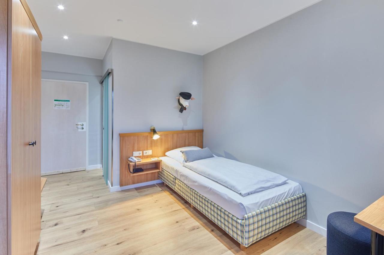 Hotel Sonneck Knüllwald Extérieur photo