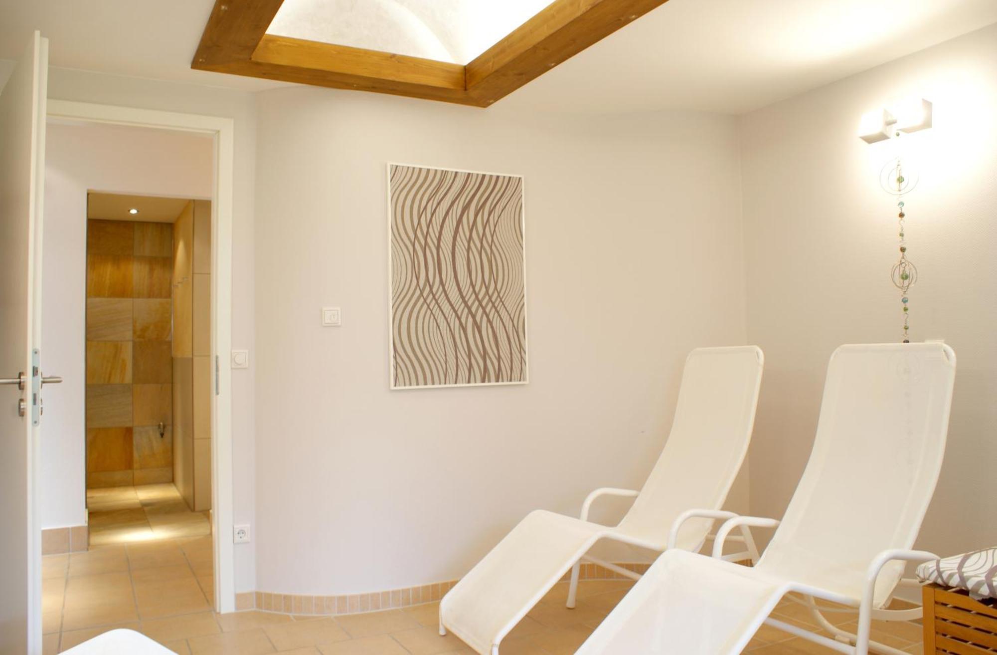 Hotel Sonneck Knüllwald Extérieur photo