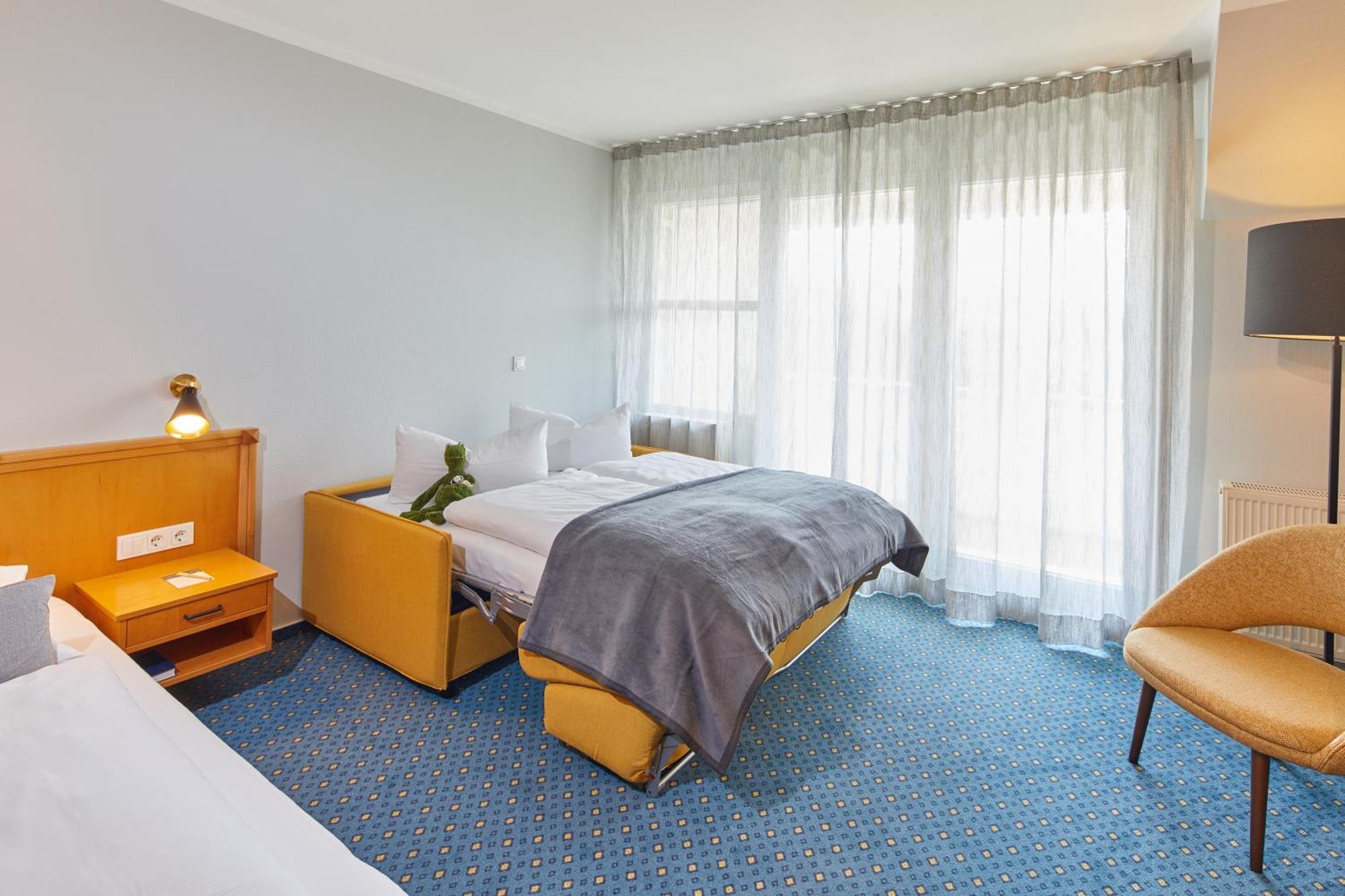 Hotel Sonneck Knüllwald Extérieur photo