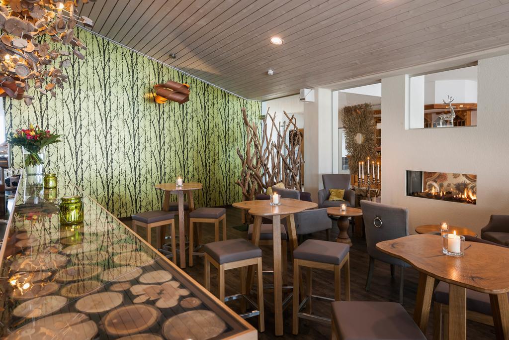 Hotel Sonneck Knüllwald Extérieur photo